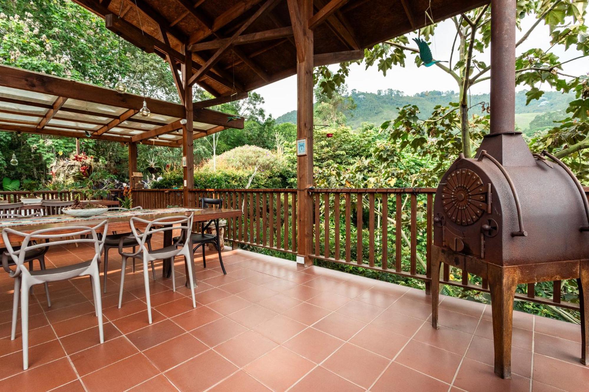 Tominejo Ecolodge - Casas En Los Arboles Neira Bagian luar foto