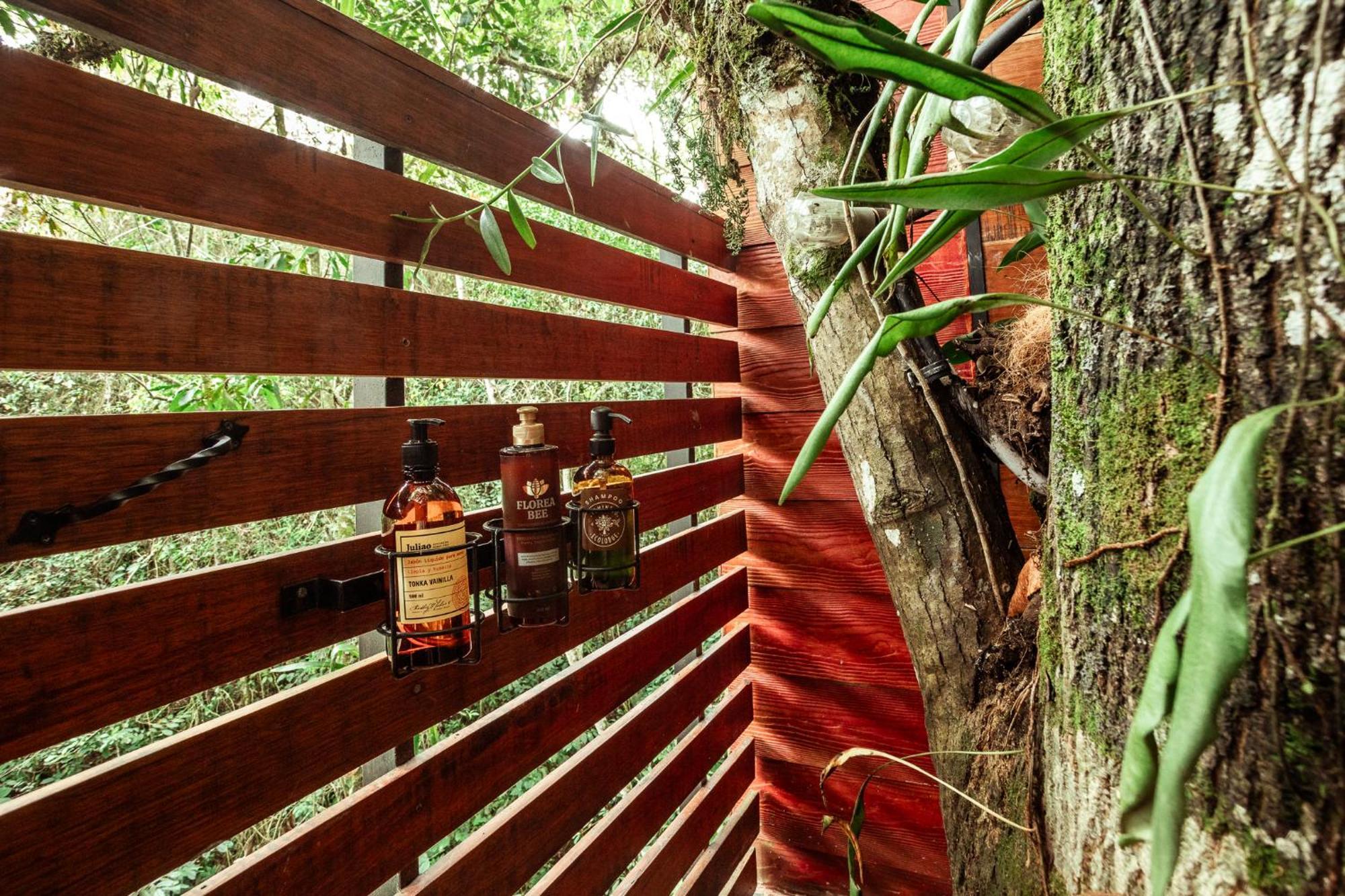 Tominejo Ecolodge - Casas En Los Arboles Neira Bagian luar foto